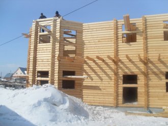 Как вести строительство в зимнее время года?